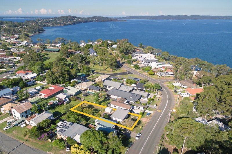 25 Dobell Drive, Wangi Wangi NSW 2267