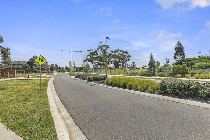 Photo - 25 Dobie Court, North Geelong VIC 3215 - Image 3