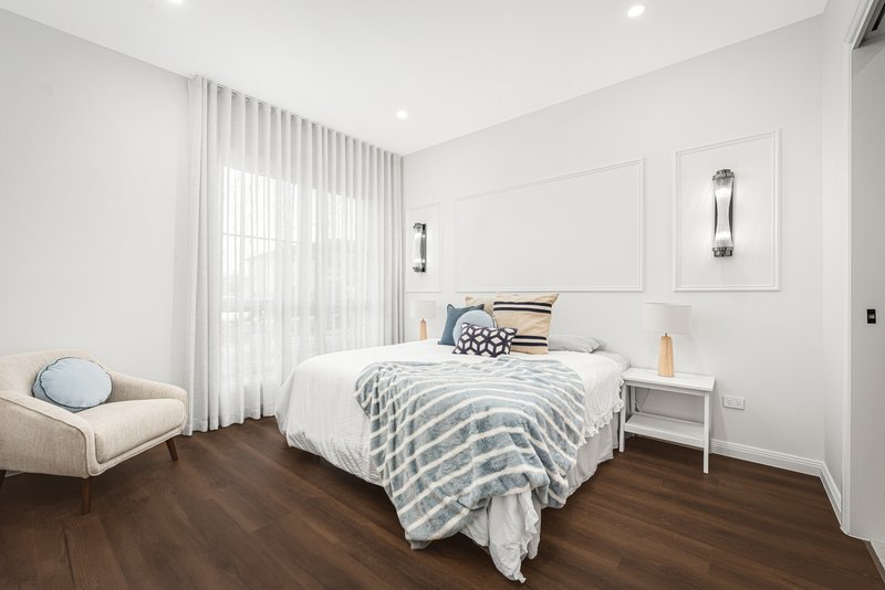 Photo - 25 Dove Road (The Gables) , Box Hill NSW 2765 - Image 3