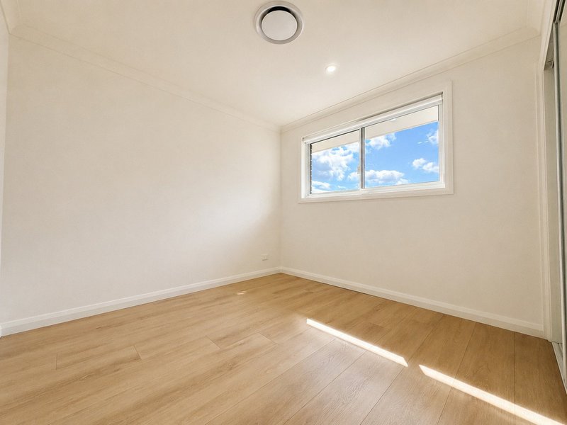 Photo - 25 Duncan Street, Leppington NSW 2179 - Image 10