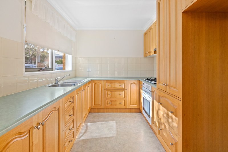 Photo - 25 Duncans Road, Werribee VIC 3030 - Image 2
