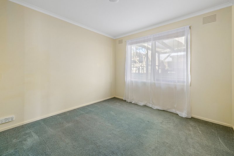 Photo - 25 Duncans Road, Werribee VIC 3030 - Image 6