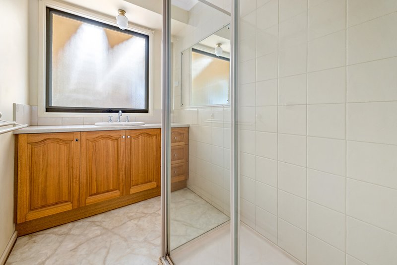 Photo - 25 Duncans Road, Werribee VIC 3030 - Image 8