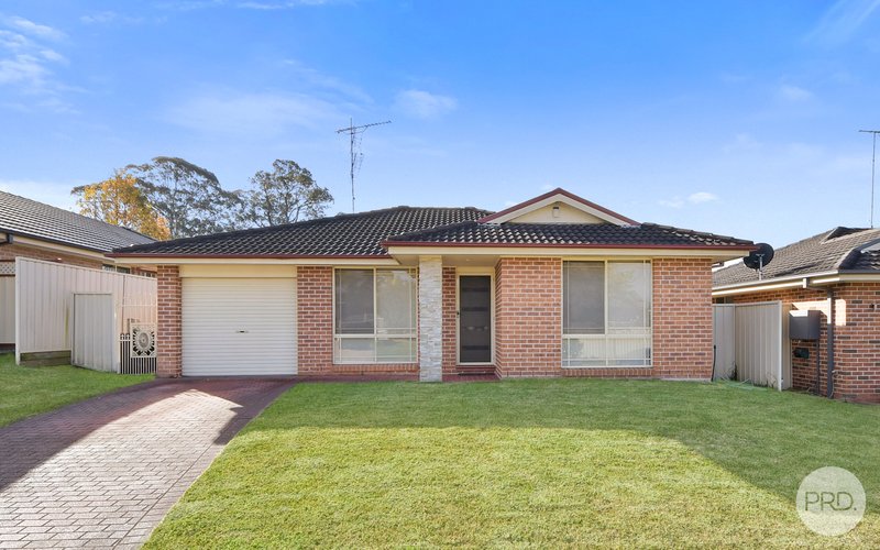 25 Dunna Place, Glenmore Park NSW 2745