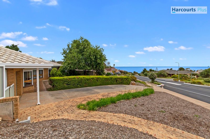 Photo - 25 Dutchman Drive, Hallett Cove SA 5158 - Image 2