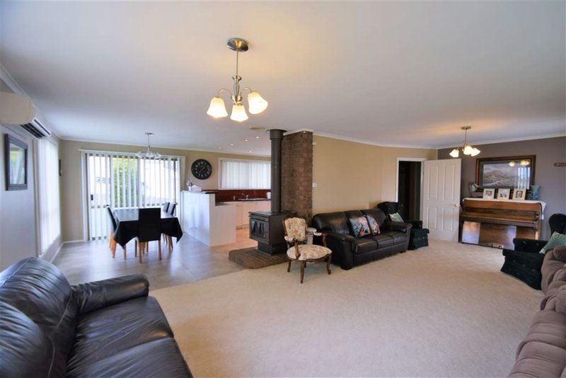 Photo - 25 East Church St , Deloraine TAS 7304 - Image 5