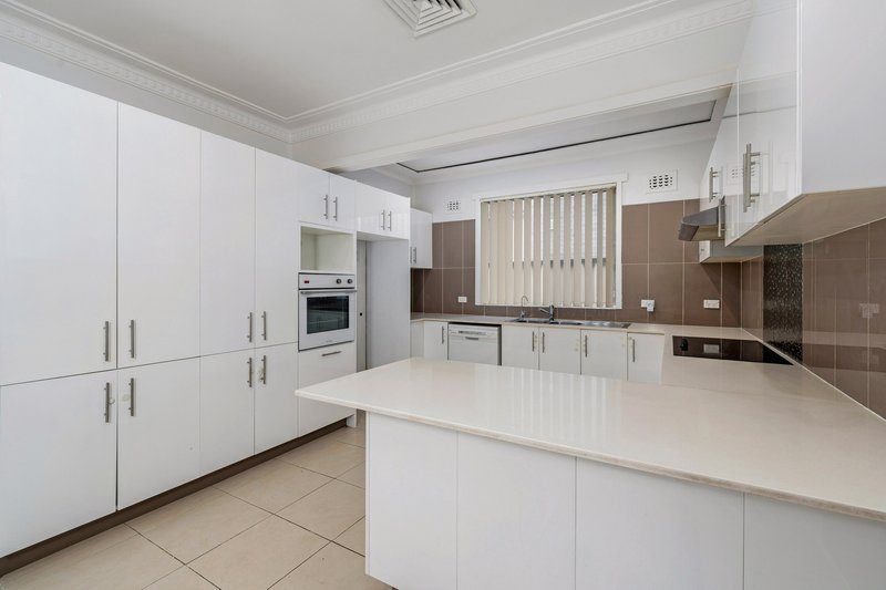 Photo - 25 Edgar Street, Yagoona NSW 2199 - Image 3