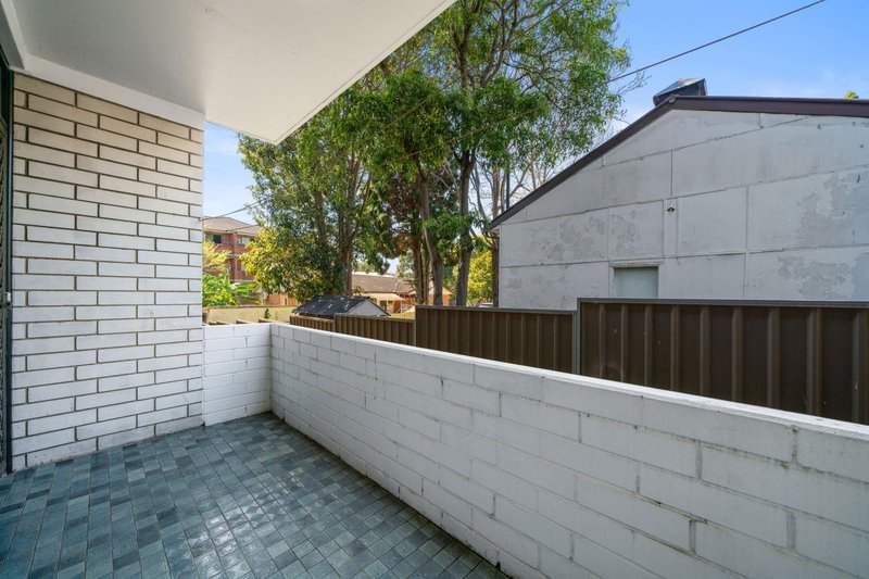 Photo - 2/5 Edwin Street, Regents Park NSW 2143 - Image 7