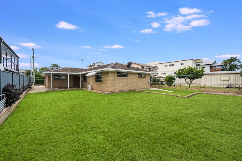 Photo - 25 Eighteenth Ave , Brighton QLD 4017 - Image 18