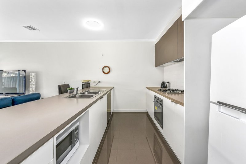 Photo - 25 Ellis Park Avenue, Mulgrave VIC 3170 - Image 2