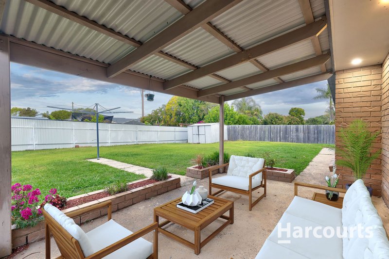 Photo - 25 Emerald Drive, Regents Park QLD 4118 - Image 10