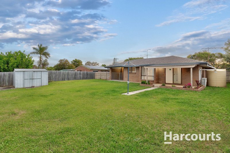 Photo - 25 Emerald Drive, Regents Park QLD 4118 - Image 11