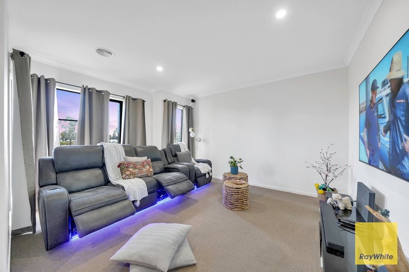 Photo - 25 Enterprise Circuit, Fraser Rise VIC 3336 - Image 10