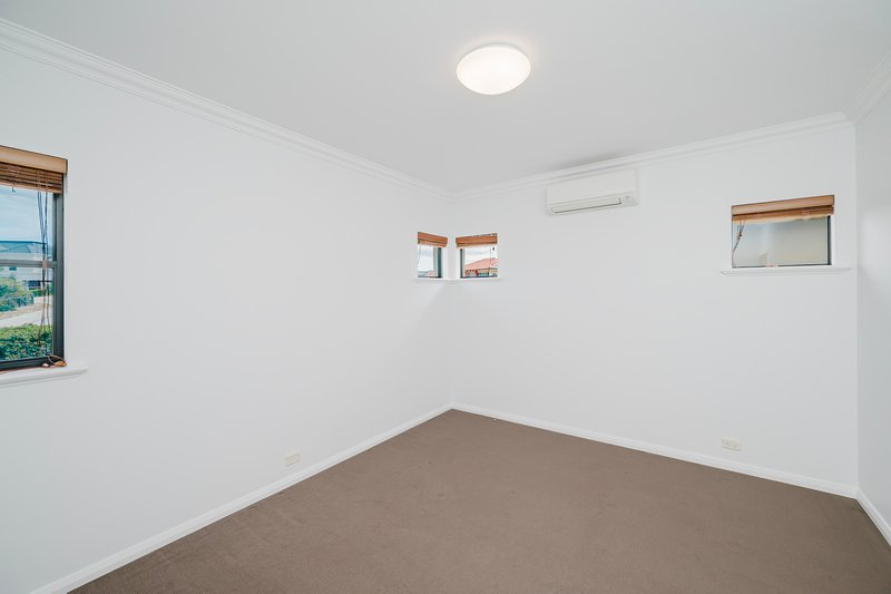 Photo - 25 Eora Creek Terrace, Dianella WA 6059 - Image 22