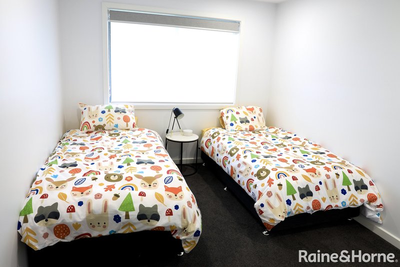 Photo - 25 Eora Street, Bardia NSW 2565 - Image 7
