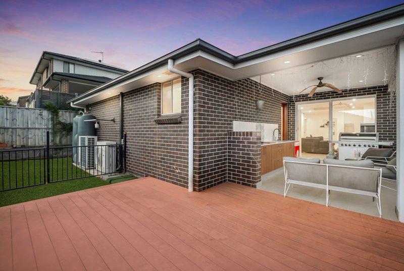 Photo - 25 Equinox Drive, Box Hill NSW 2765 - Image 16