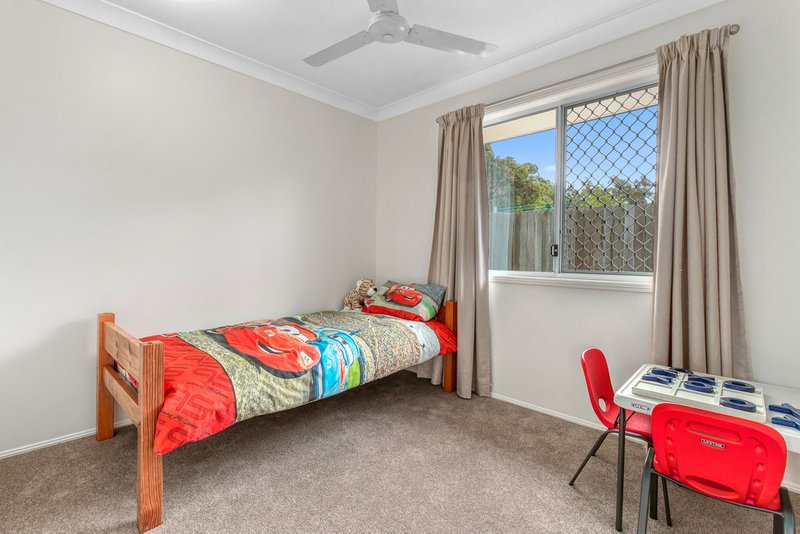 Photo - 25 Falconglen Pl , Ferny Grove QLD 4055 - Image 9