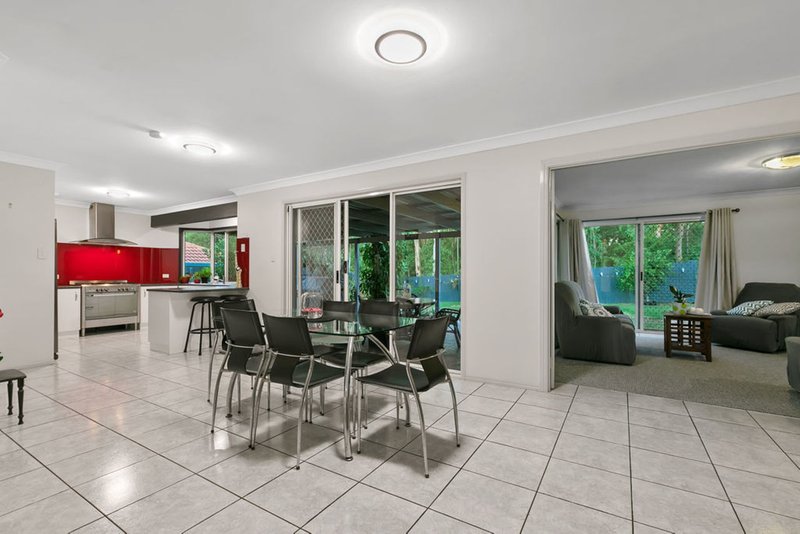 Photo - 25 Ferguson Place, Coopers Plains QLD 4108 - Image 2