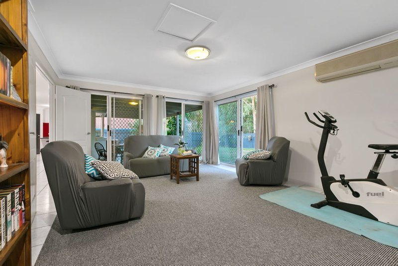 Photo - 25 Ferguson Place, Coopers Plains QLD 4108 - Image 9