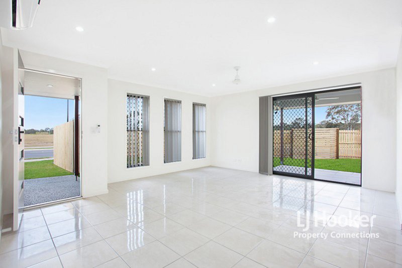 Photo - 25 Fern Parade, Griffin QLD 4503 - Image 3