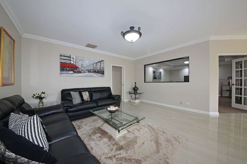 Photo - 25 Ferndale Corner, Mindarie WA 6030 - Image 6