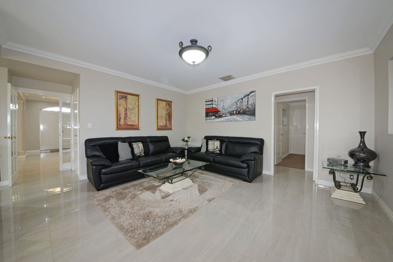 Photo - 25 Ferndale Corner, Mindarie WA 6030 - Image 7