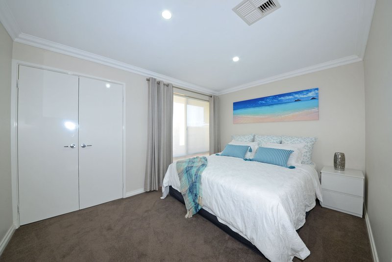 Photo - 25 Ferndale Corner, Mindarie WA 6030 - Image 18