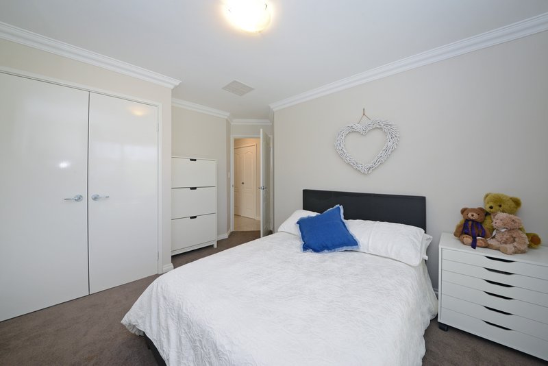 Photo - 25 Ferndale Corner, Mindarie WA 6030 - Image 19