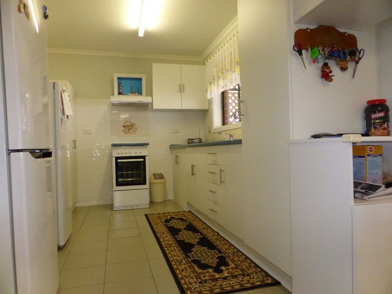 Photo - 25 Fifth Street, Wool Bay SA 5575 - Image 5