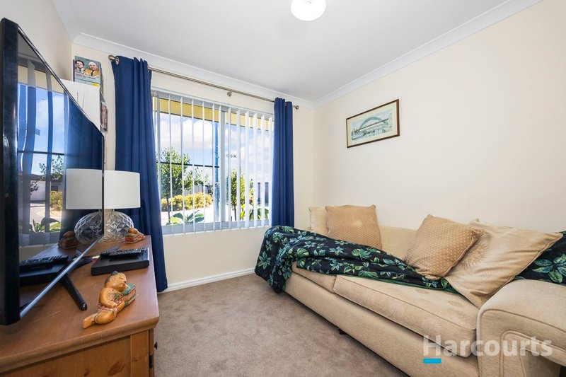 Photo - 25 Fiord Way, Aveley WA 6069 - Image 10