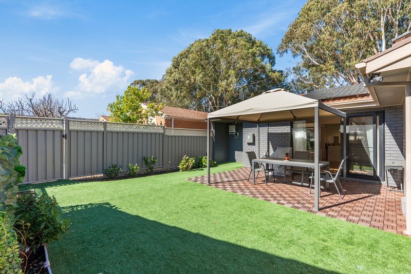 Photo - 2/5 Fitchett Street, Garran ACT 2605 - Image 17