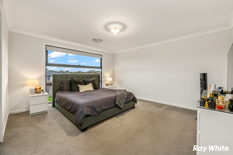 Photo - 25 Flemington Parkway, Box Hill NSW 2765 - Image 5