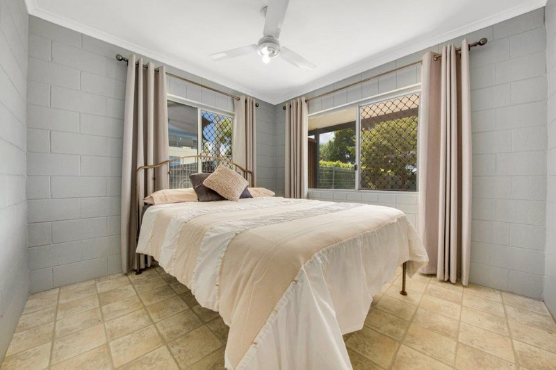 Photo - 25 Fletcher Street, West Gladstone QLD 4680 - Image 9