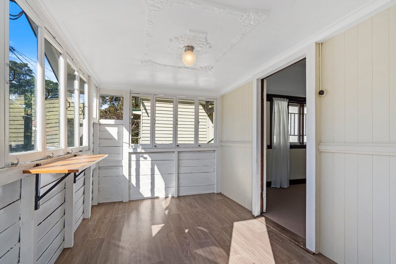 Photo - 25 Flower Street, Woolloongabba QLD 4102 - Image 2