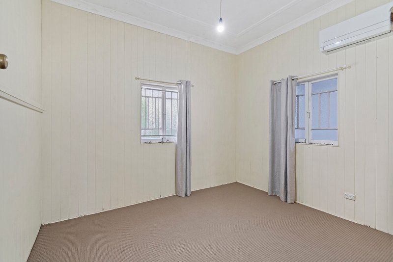 Photo - 25 Flower Street, Woolloongabba QLD 4102 - Image 9