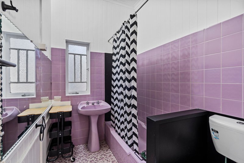 Photo - 25 Flower Street, Woolloongabba QLD 4102 - Image 11