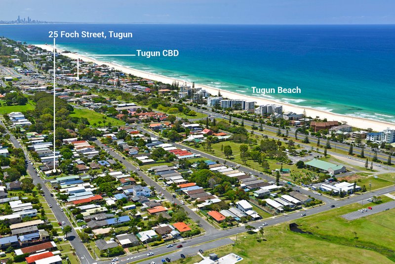 Photo - 25 Foch Street, Tugun QLD 4224 - Image 14