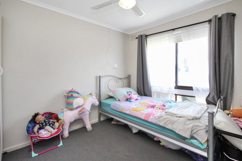 Photo - 25 Forsyth Avenue, Horsham VIC 3400 - Image 7