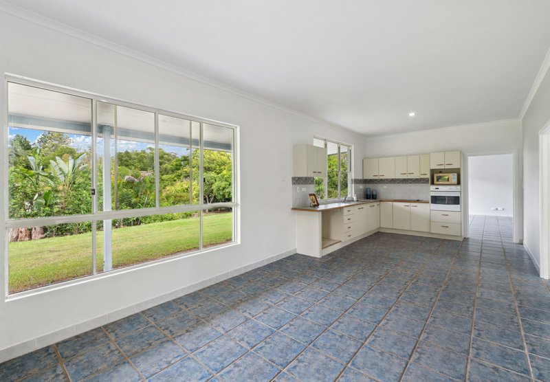 Photo - 25 Fortune Avenue, Peachester QLD 4519 - Image 8