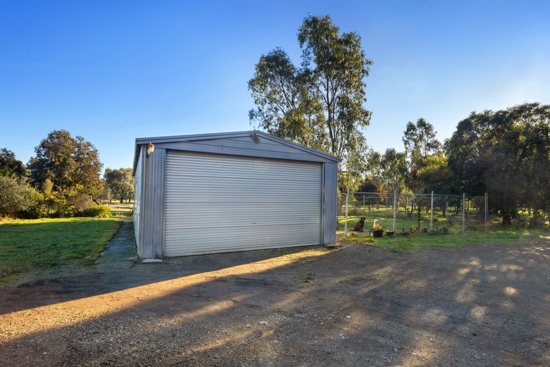 Photo - 25 Foulkes Crescent, Clunes VIC 3370 - Image 11