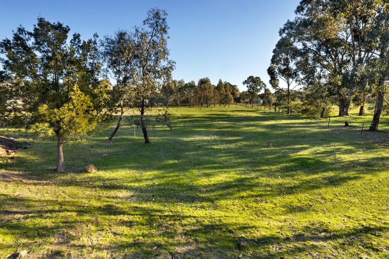 Photo - 25 Foulkes Crescent, Clunes VIC 3370 - Image 14