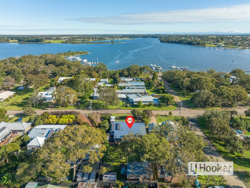 Photo - 25 Fourth Avenue, Raymond Island VIC 3880 - Image