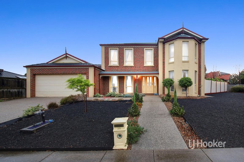 25 Fuchsia Crescent, Point Cook VIC 3030