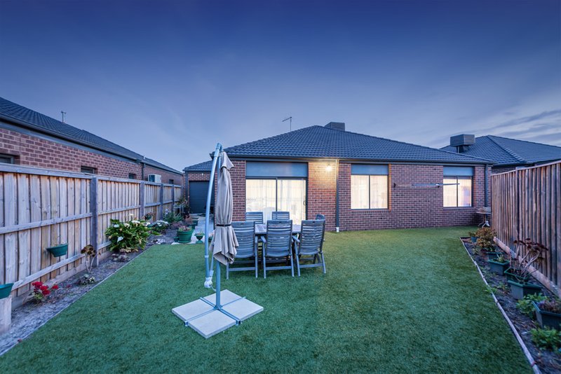 Photo - 25 Fulham Way, Wollert VIC 3750 - Image 9