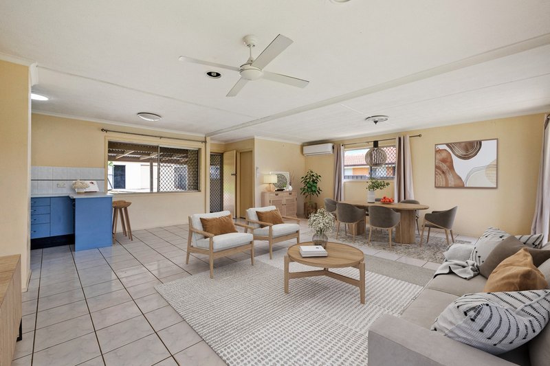 Photo - 25 Fullerton Street, Birkdale QLD 4159 - Image 5