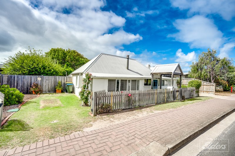 Photo - 25 Gardiner Street, Goolwa SA 5214 - Image 2