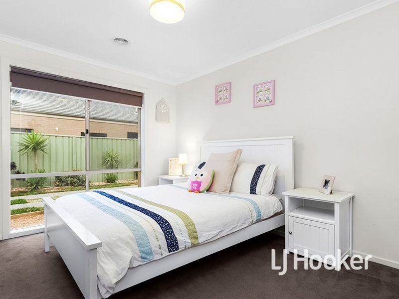 Photo - 25 Garvan Street, Wyndham Vale VIC 3024 - Image 10