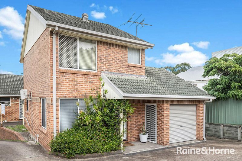 Photo - 2/5 Gen Street, Belmont NSW 2280 - Image