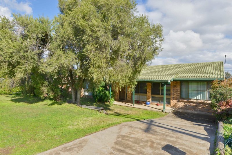 25 Glengarvin Drive, Tamworth NSW 2340