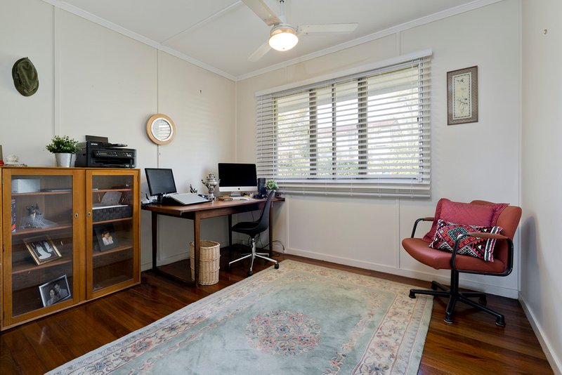 Photo - 25 Glenmorgan Street, Keperra QLD 4054 - Image 7